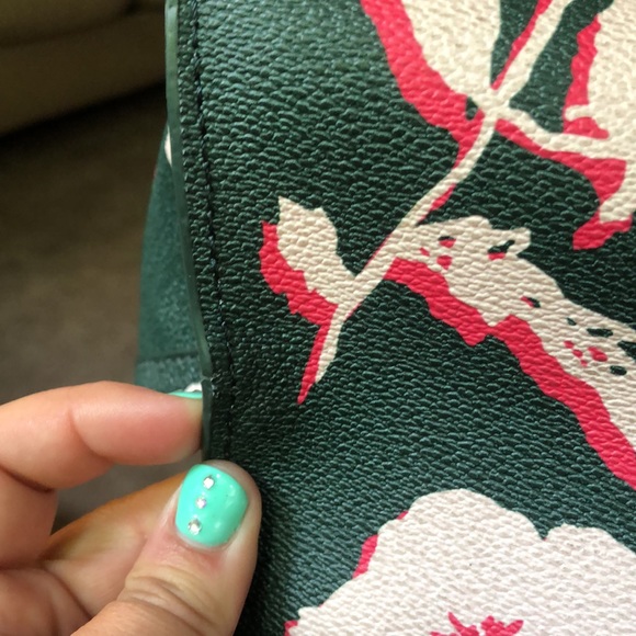 Tory Burch Kerrington Floral print tote - Picture 10 of 14